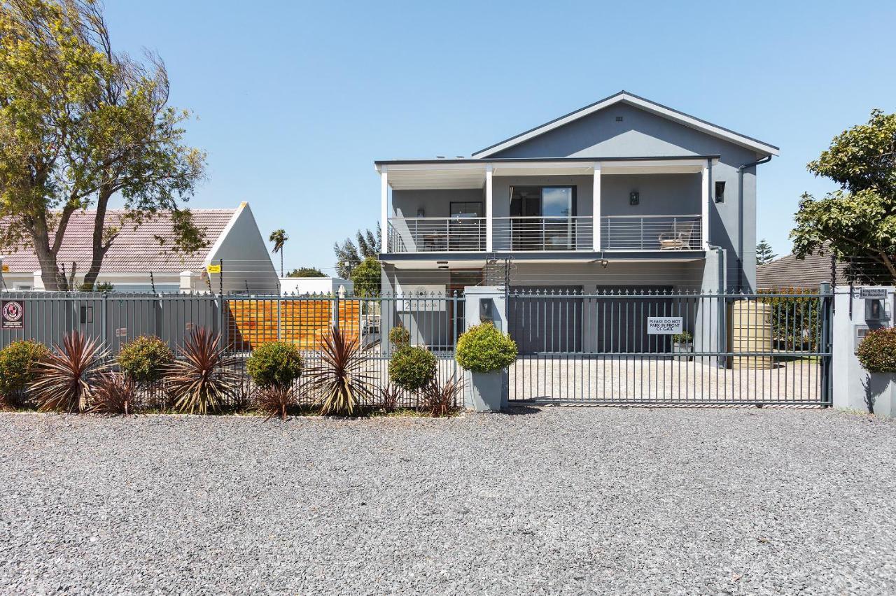 2 On Lismore Tokai Exterior foto