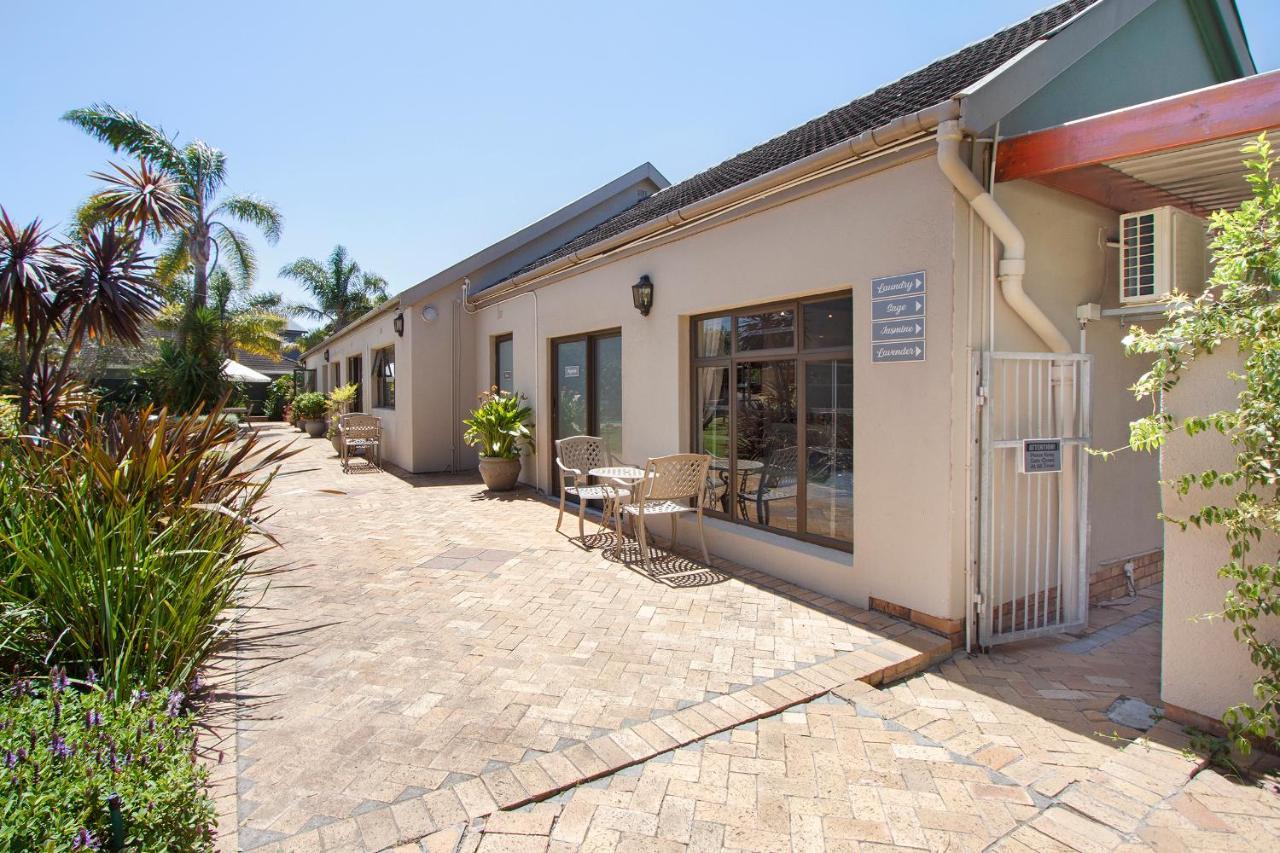 2 On Lismore Tokai Exterior foto