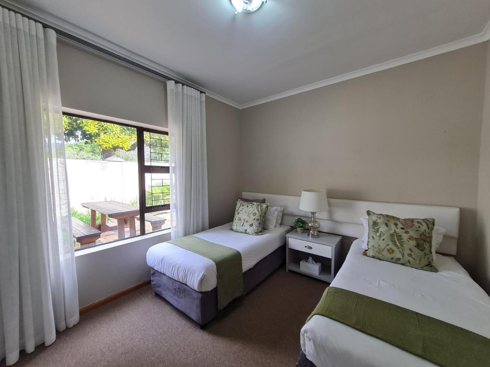 2 On Lismore Tokai Exterior foto